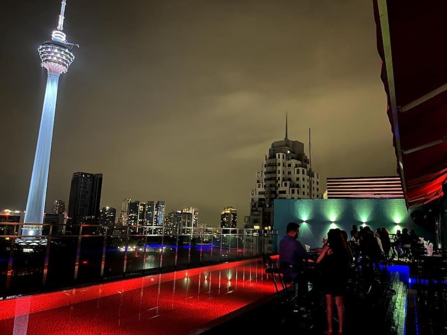 M101 Klcc Kl City King Suites By Livin Kuala Lumpur Exterior photo